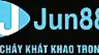Quay lén đứa cháu gái hàng xóm tắm vú to lồn non