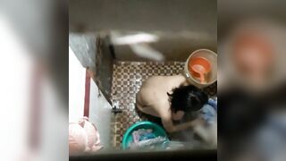 Quay Lén Nhìn Em Tắm Tự Nhiên Tháy Nứng Quá Phần 32