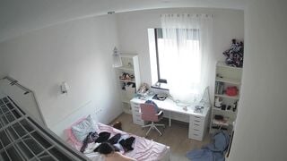 Hack Camera Phòng ngủ gái teen