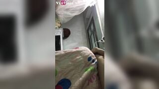 Bóp vú bắt con Bạn Bú cu, Nó chê bẩn Ko bú Dỗi Nó ko cho djt nhau vào lồn