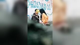 Quay lén địt em sinh viên ngay ngoài đường dâm đãng kích thích siêu dâm hàng ngon