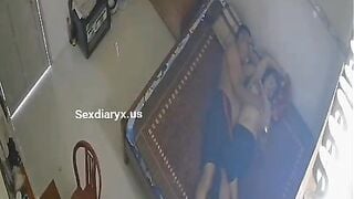 Em vợ cô đơn nên anh rể an ủi