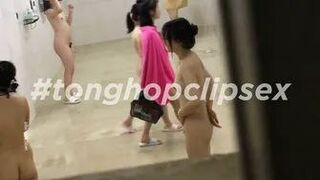 Cùng em Sugar baby địt nhau trên xe