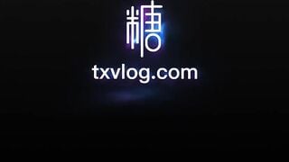 Tiệm làm tóc thiếu nữ xung sướng,vừa làm tóc vừa giúp khách xoa vú bú lồn địt nhau