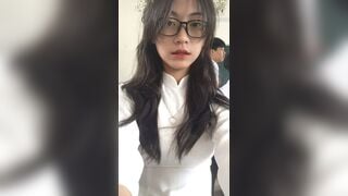 P1 Em nữ sinh cấp 3 lộ clip chat sex với người yêu
