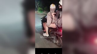 Public cho người lạ chở