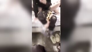 Địt con bạn thâm lồn múp không lông rên la dâm đãng kích thích