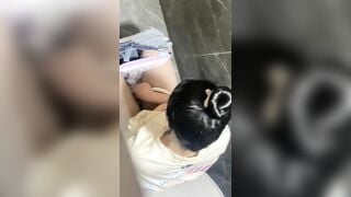 Quay Lén Gái Xinh Đi Đái 2