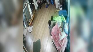 Hack Camera Chủ Nhà Địt Luôn Giúp Việc