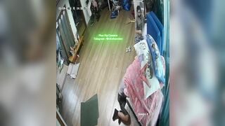 Hack Camera Chủ Nhà Địt Luôn Giúp Việc