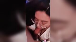 Gạ Tình Dì Trẻ Làm Nhân Viên Văn Phòng ăn Mặc Sexy Bú Cu mà ko cho djt nhau