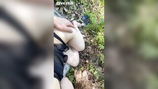 Lên Núi Bắt E Người Yêu Bú Cu, Nuốt Tinh Trùng djt nhau thì bị phát hiện