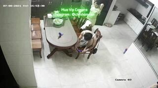Hack Camera Chị Gái Bán Rau Thay Đồ