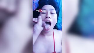 Niêng răng mà em vẫn có đam mê bú cu