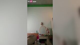 Vợ dâm Tây Ninh ra giũa sân kéo quần bú mút 2