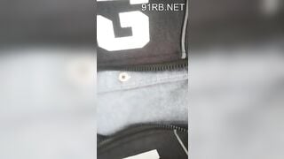 Mang camera quay lén trong người sang nhà e rau sinh viên đụ e quay lén tất cả cảnhđụ