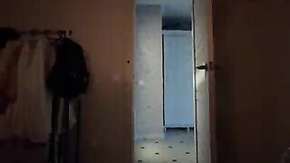 Chị dâu nứng lồn gạ em chồng đụ 9