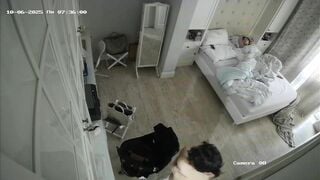 Ngày nào cũng ngắm em nó