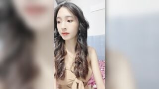 gái xinh lần đầu live lên em còn ngại
