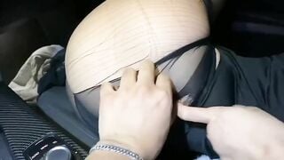 xé tan cái quần tất của bé sinh viên