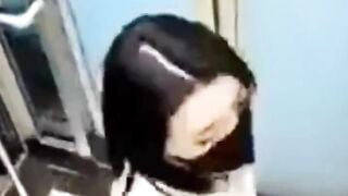 Gái xinh say rượu đái trong thàng máy bị cam quay lén hàng ngon