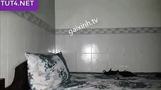 Đôi HS Lớp 10 Mặt Non đã Tập Thủ dâm Địt Tê lồn Múp còn quay video