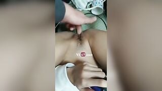 Cha dượng dụ dỗ con gái l10 ngây thơ,cho e chs đt đổi vc em banh lồn cho dượng móc