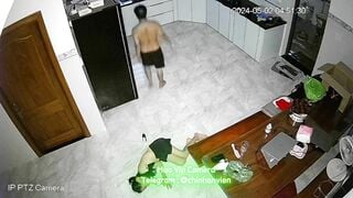 Hack Camera Vợ Chồng Đang Địt Thì Con Gái Ra Gank