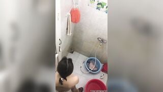 Em này ngửi quần lót để làm gì vậy mọi người