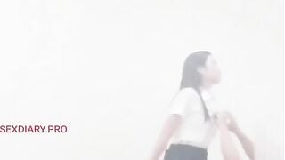 Quay lén đụ em nhân viên massage