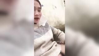 Con đĩ vừa khẩu dâm vừa thủ dâm ở trường c1 P1