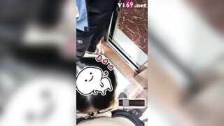 Em sgbb bú mút trong thang máy thì có người lạ vô