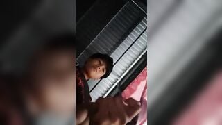 Em trai sục cu