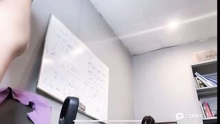 yummi-office stripchat