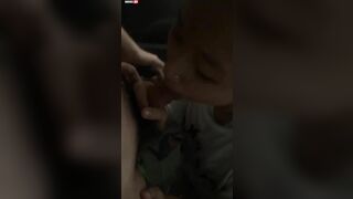 Địt em sướng rên rỉ ra đi anh