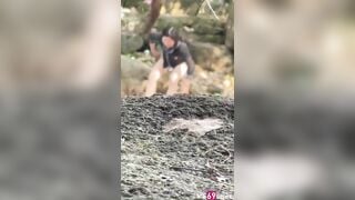 Cặp đôi tranh thủ chịch nhau trong hang đá khi đi phượt