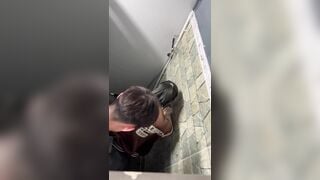 Cho thằng bạn Some Ny còn mình thì đứng quay