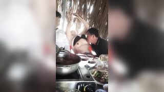Nhậu rồi cho bạn chồng bú vú tại bàn nhậu