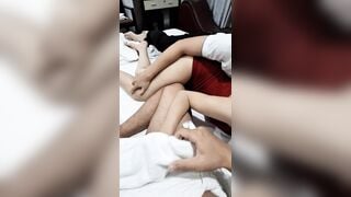 địt tập thể em sinh viên 2k7 dâm đẵng cho chơi k bao xuất trong - phần 1