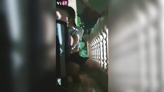 ĐỊT CON EM VK *** NGOÀI BAN CÔNG NHÀ VK