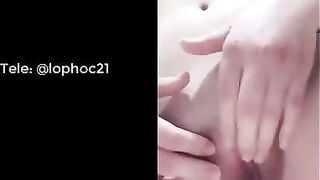 Em rau vú to lồn ngon khoe hàng thủ dâm kích thích siêu dâm đãng
