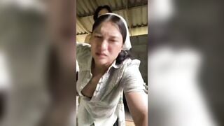 Cô thôn nữ chubby vú to lồn múp địt nhau dâm đãng