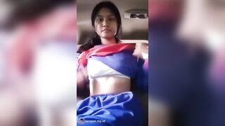 Em rau vú to lồn múp không lông khoe hàng thủ dâm kích thích