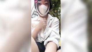 Đang phát trực tiếp bên đường thì em bị trai lạ đi qua vét máng bắt chịch 3