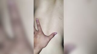 Đụ bé đến xin tha