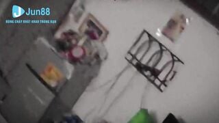 Quay lén thấy e sv trọ bên nằm trần truồng móclồn đắng đo mãi k bt có nên sang giúp k
