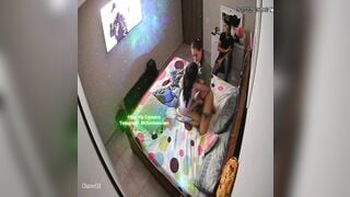 Hack Camera Gọi 2 Em Hàng Về Phòng Some