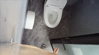 Quay lén WC nữ 24