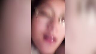 Cực phê em sinh viên đeo kính lồn hồng múp rụp tự quay