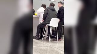 Chờ thủ tục lâu quá,thanh niên tốc váy eg xinh trước mặt rồi nhấp như chốn ko người